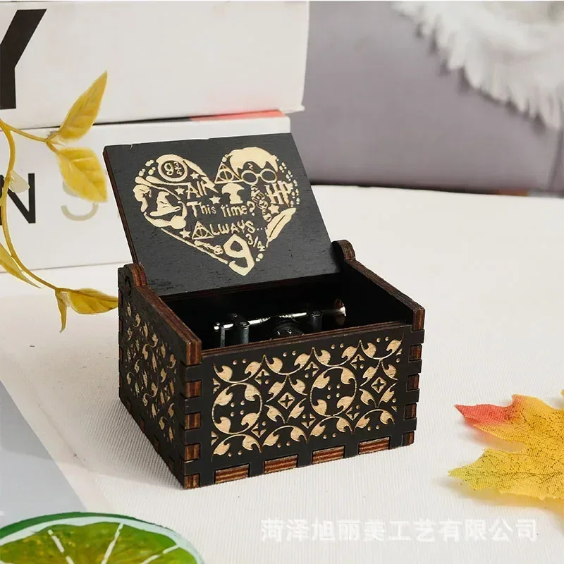 アニメテーマの手回しオルゴール木製アンティーク彫刻手回しオル - Wood Chisel Set のレビューと価格